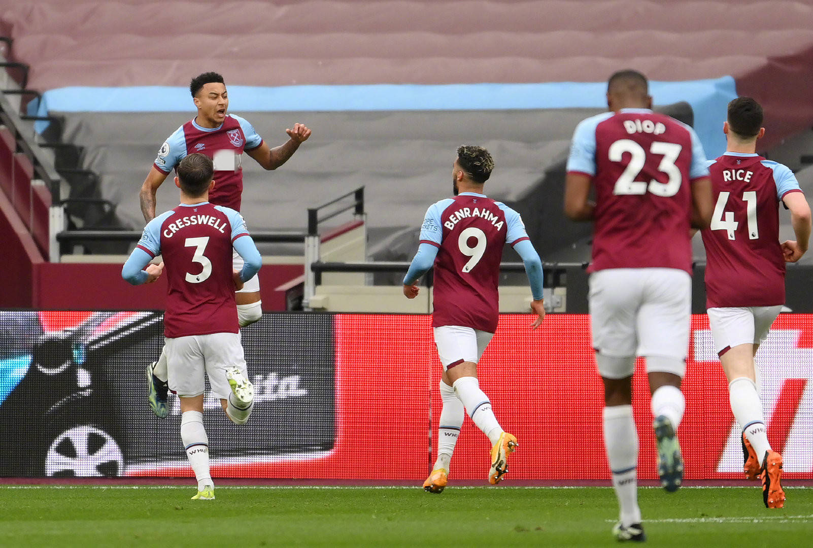 球员不仅是 球员不仅是